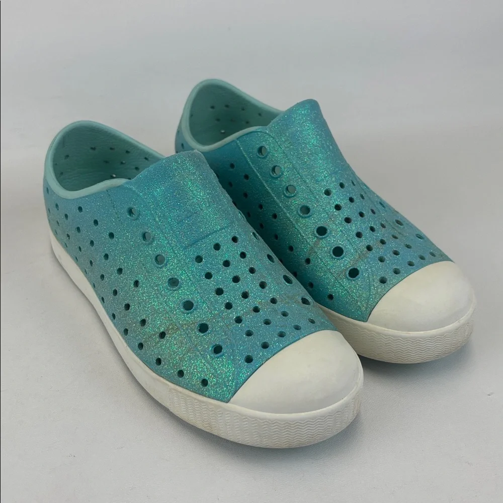 NATIVE Jefferson Teal Bling Glitter Shoes Size J1